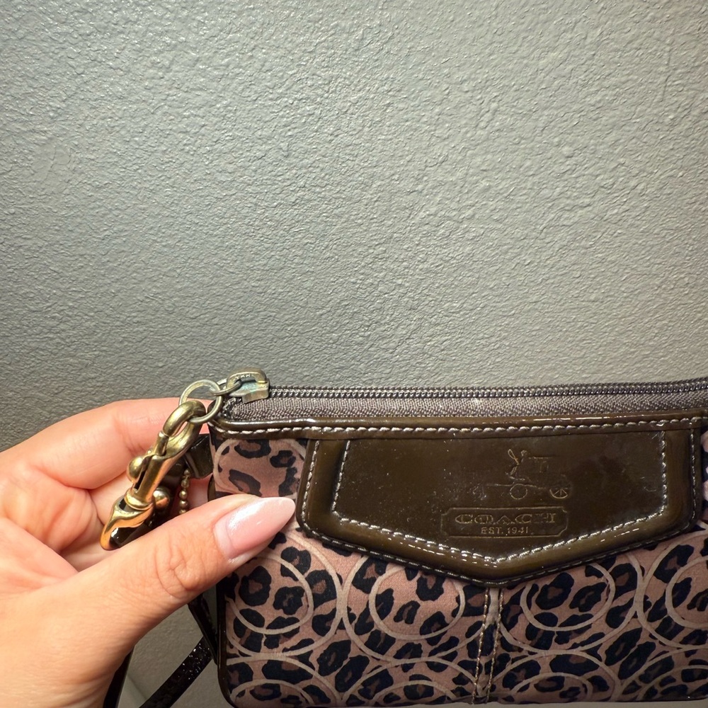 Authentic Coach - Picture 6 of 7